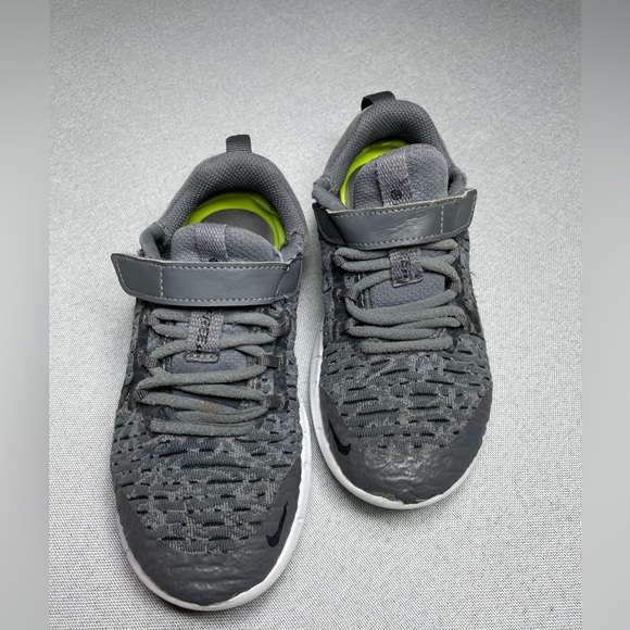 Nike Free RN 2021 Kids Shoes | Gray and Neon Yellow | Size 1Y - Picture 3 of 8